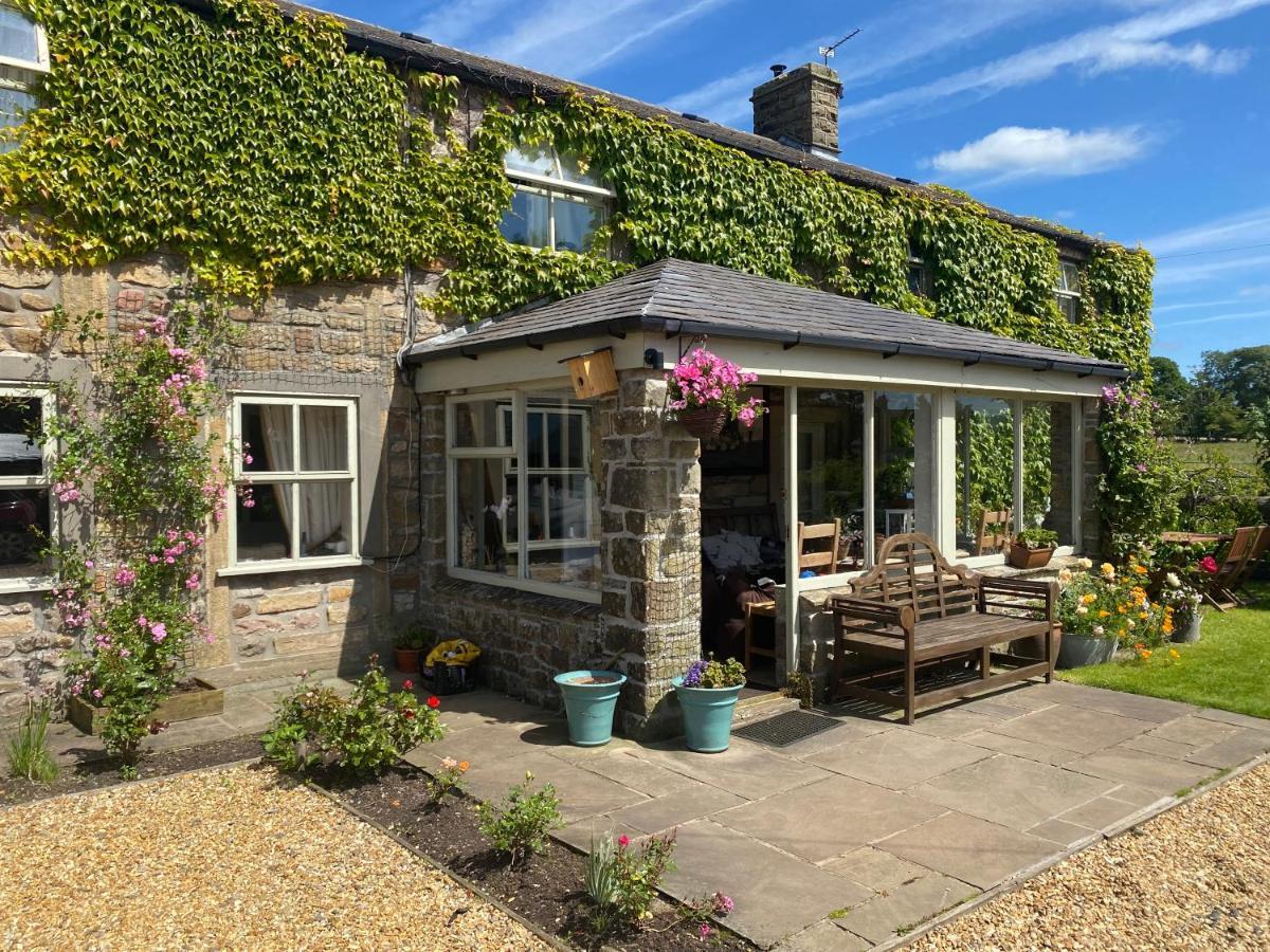 Chapel Cottage Clitheroe Road Уодингтън Екстериор снимка