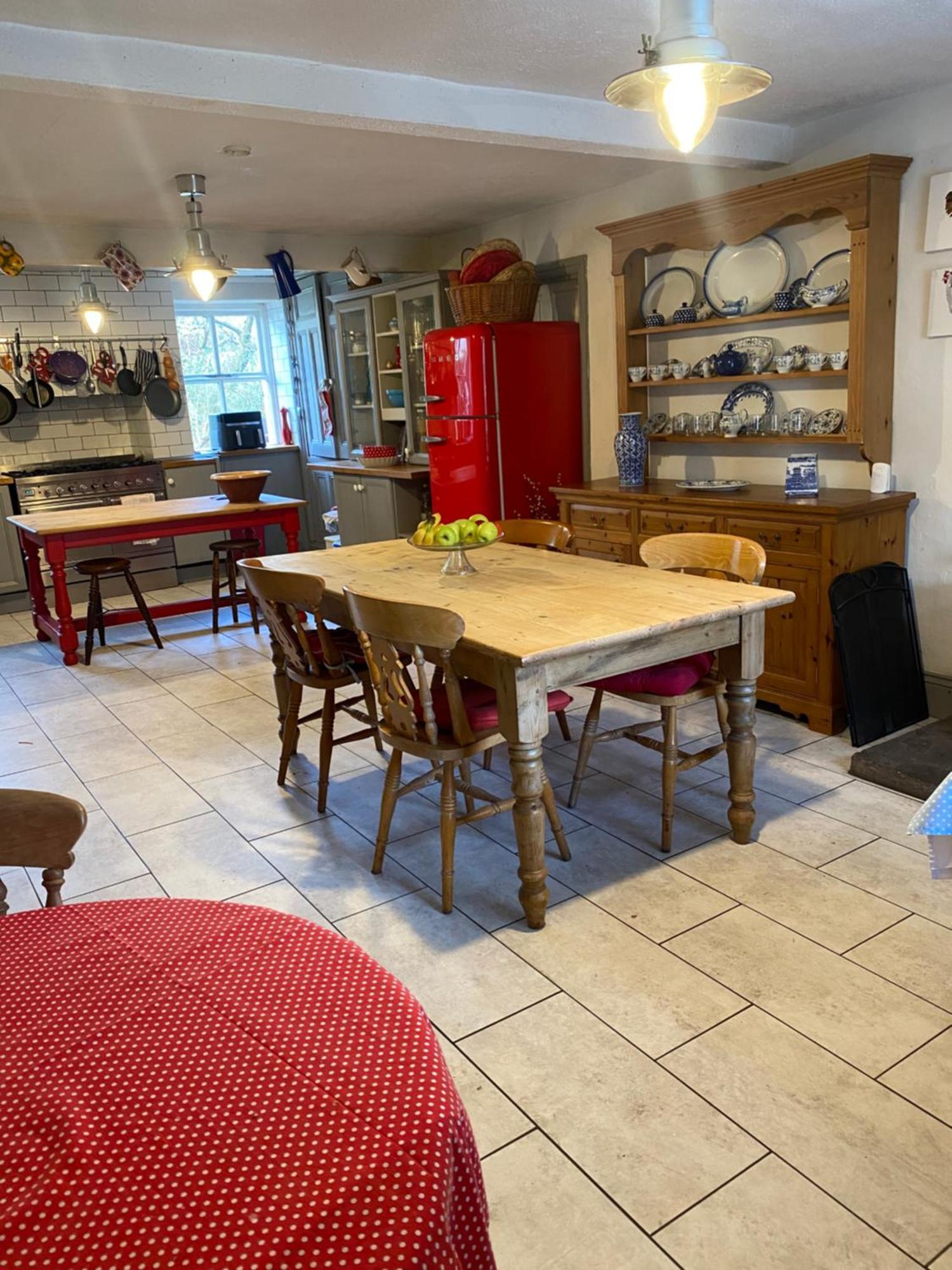 Chapel Cottage Clitheroe Road Уодингтън Екстериор снимка