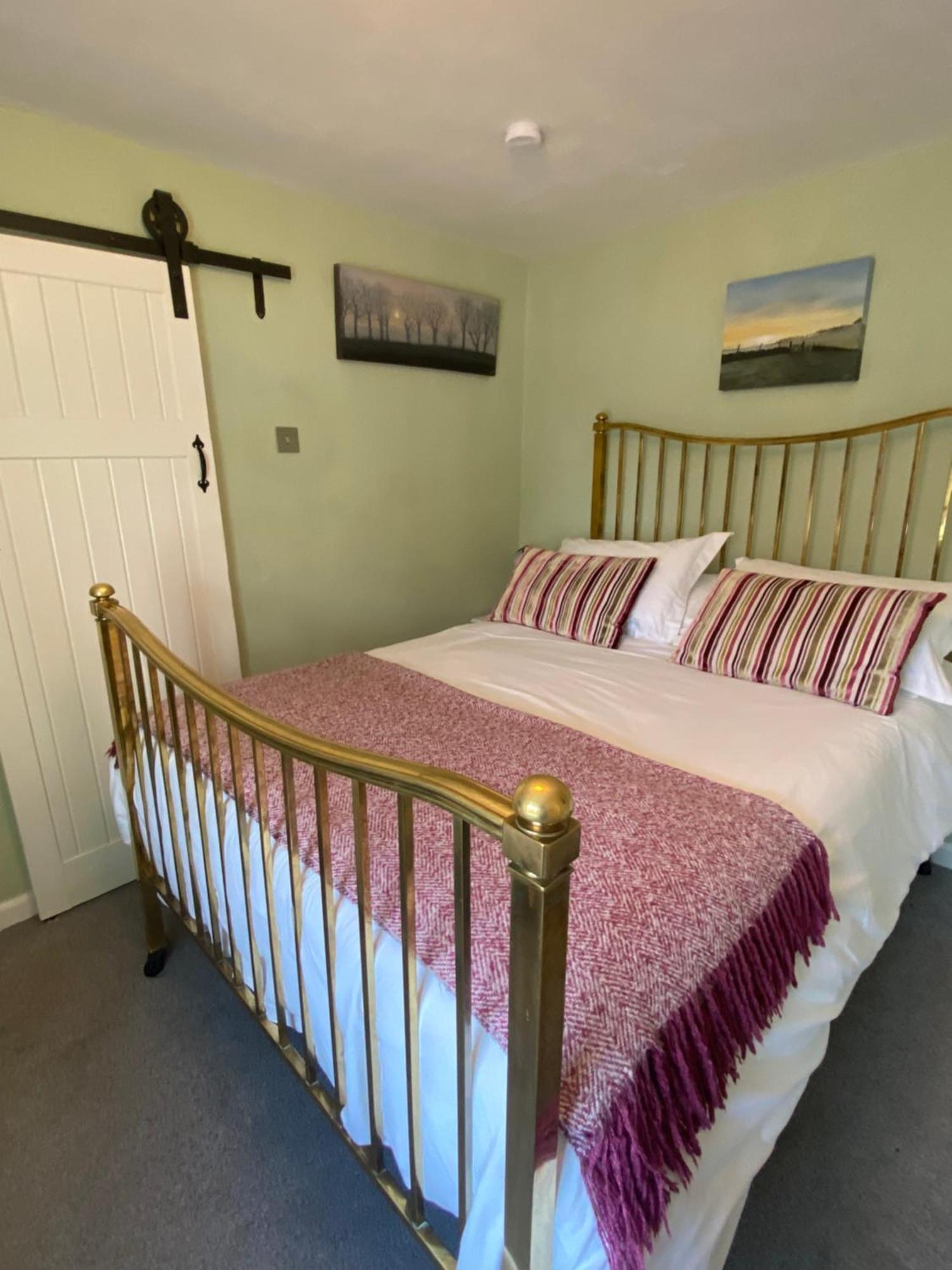 Chapel Cottage Clitheroe Road Уодингтън Екстериор снимка