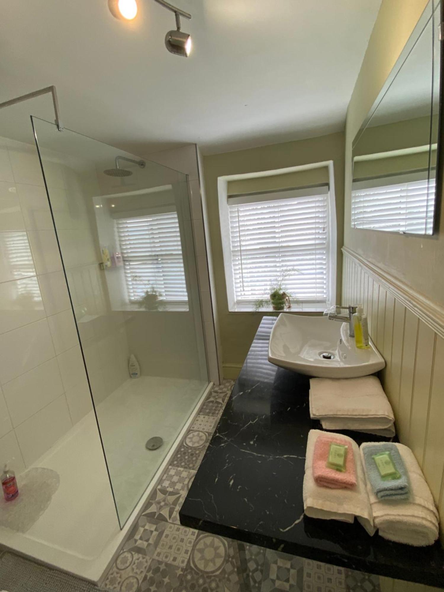 Chapel Cottage Clitheroe Road Уодингтън Екстериор снимка