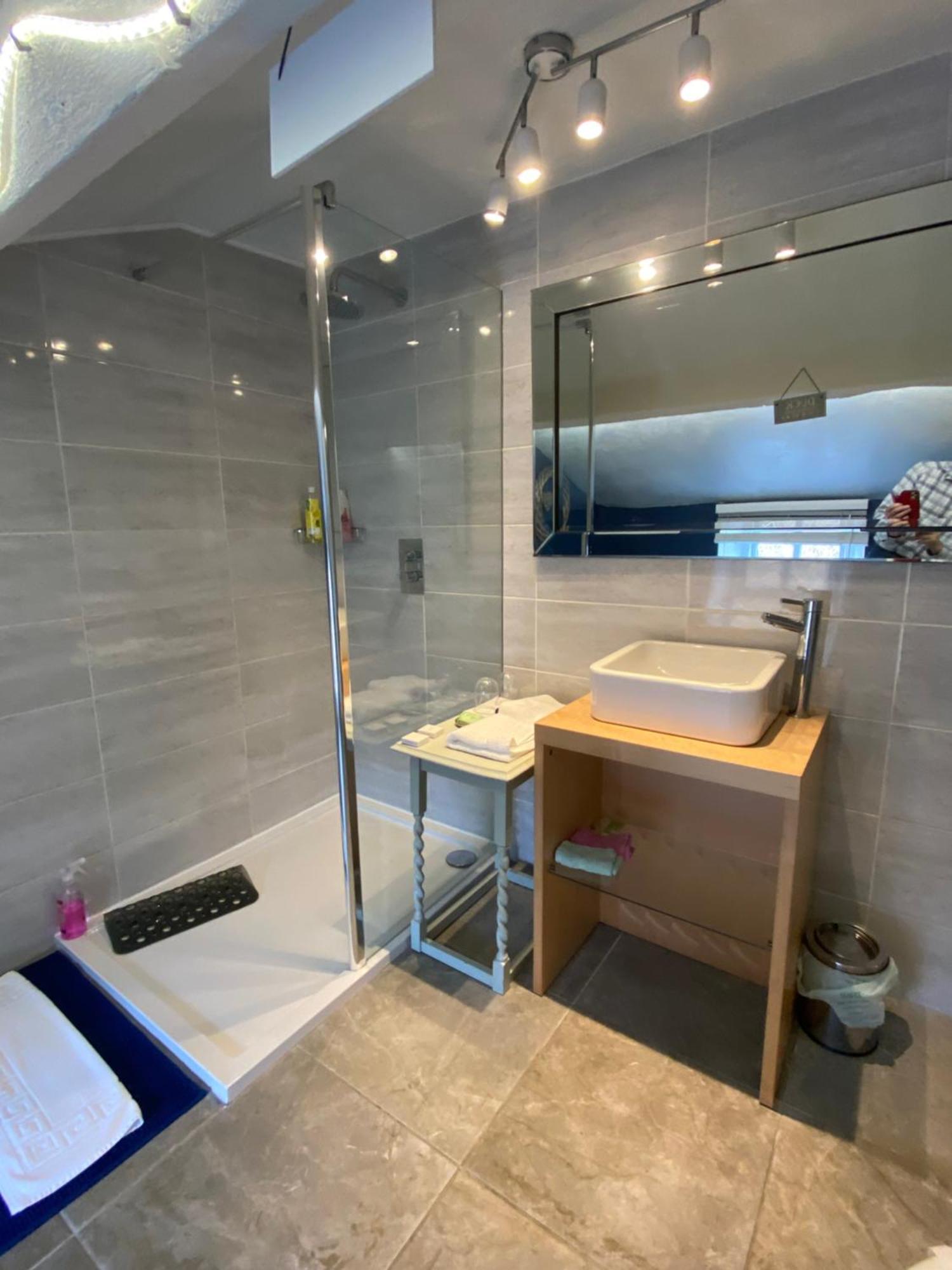Chapel Cottage Clitheroe Road Уодингтън Екстериор снимка